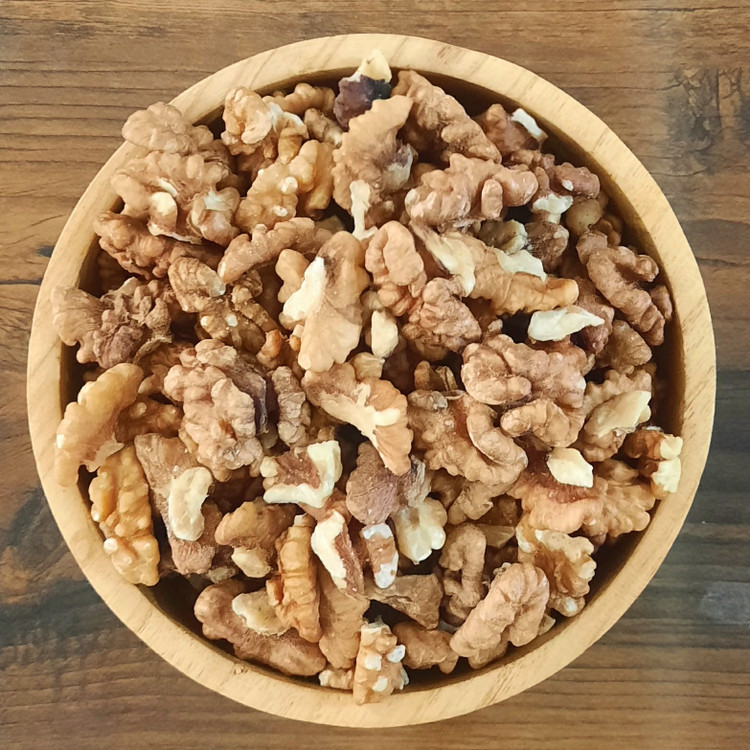 محصول نمونه تستی مغز گردو شکسته سوپر اعلا پرچرب یک کیلویی